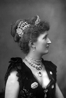 Images Dated 15th November 2012: Julia Lady Carew - 1