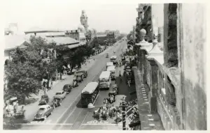 Karachi Prints: Karachi, Pakistan - Street scene