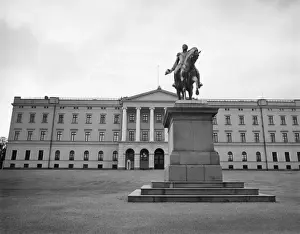 Oslo Prints: Karl Johan Statue