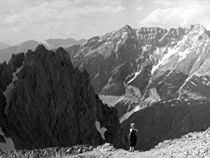 Images Dated 13th September 2011: Karwendel Pass