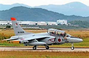 Kawasaki T-4 36-5696