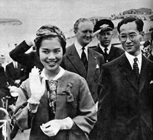 1960 Collection: King Bhumibol Adulyadej and Queen Sirikit departing