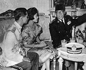 Adulyadej Gallery: King Bhumibol Adulyadej and Queen Sirikit - Indonesia