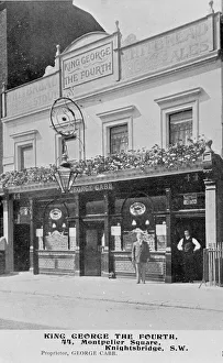 Images Dated 26th September 2017: King George IV pub, Montpelier Square, Knightsbridge, London