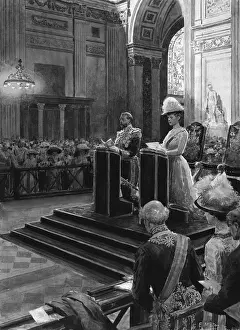 King George V and Queen Mary kneeling in church