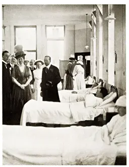 Beds Prints: King George V and Queen Mary at Perth Royal Infirmary