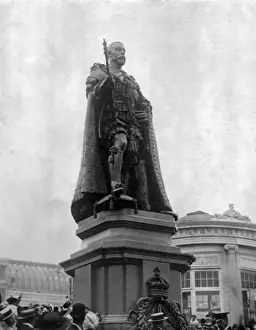 Foot Stool Prints: King George V statue, Crystal Palace, London