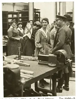 King George V visiting a Glasgow factory during WW1