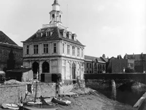 Images Dated 13th May 2011: Kings Lynn Custom Hse
