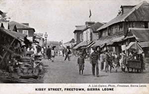 Images Dated 29th September 2016: Kissy Street, Freetown, Sierra Leone, West Africa