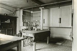 Dresser Gallery: Kitchen at Twysdens