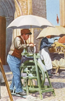Street Trade / Grinder