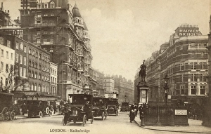 Harvey Collection: Knightsbridge, London