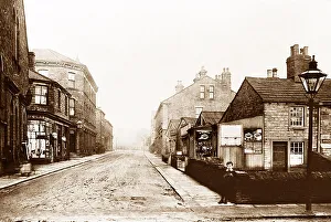Knowl Road, Mirfiled