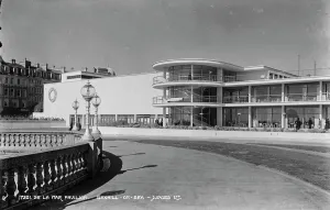 Modernist Prints: De La Warr Pavilion