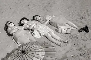 Fully Prints: Ladies on beach fully dressed in Yorkshire summer Date: 1948 - 1950