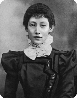 Images Dated 15th March 2012: Lady Arnold