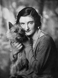 Images Dated 10th December 2018: Lady Clifton of Rathmore by Madame Yevonde