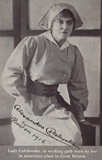 Women WW1 Munitions