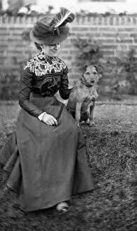 Images Dated 4th March 2015: Lady with dog