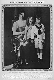 Drogheda Gallery: Lady Drogheda & her children, WW1
