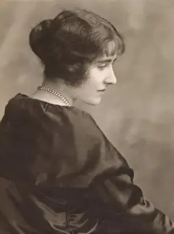 Lady Elizabeth Bowes-Lyon, Duchess of York