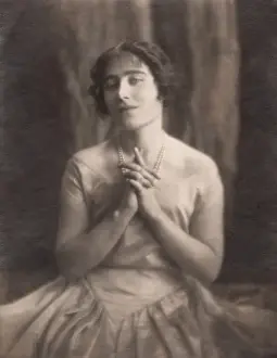 Lady Elizabeth Bowes-Lyon, Duchess of York