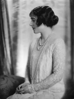 Lady Elizabeth Bowes-Lyon, Duchess of York