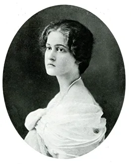 Hilda Gallery: Lady Evelyn Hilda Stuart Erskine Guinness