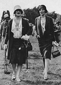 Hurst Collection: Lady Eveyln Beauchamp and the Countess of Carnarvon, 1929