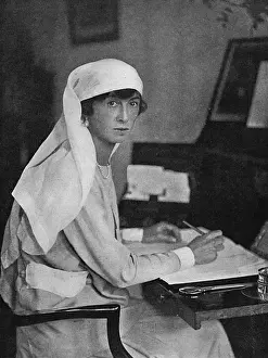 Furness Prints: Lady Furness as a war worker