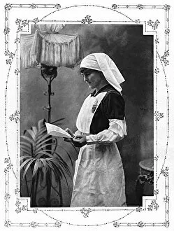 Aimee Gallery: Lady Herbert Davis-Goff in nursing uniform, WW1