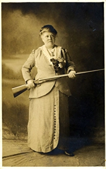 Lady with Rifle (Poss. Winchester), Philadelphia, Pennsylvan Lady with Rifle (Poss. Winchester), Philadelphia, Pennsylvan