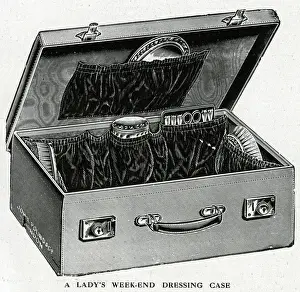 Spacious Prints: Ladys weekend dressing case