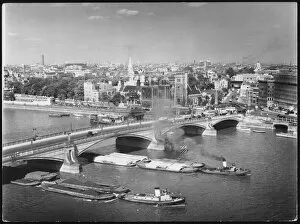 Passing Collection: Lambeth Bridge 1950S