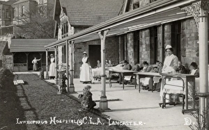 Images Dated 13th October 2016: Lancaster County Lunatic Asylum - staff and patients