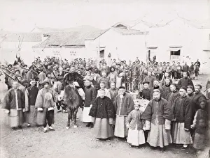 Large Chinese crowd, high ranking men, soldiers, China