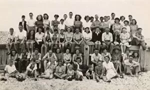 Images Dated 22nd September 2017: Large Group on the Beach