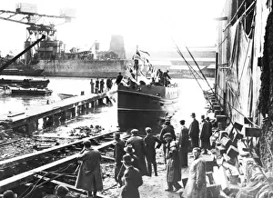 Launching Prints: Launching London Fire Brigade fireboat Massey Shaw