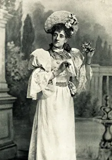 Maxwell Prints: Laura Maxwell, actress