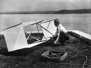 Hargrave Prints: Lawrence Hargrave and his single-cell box-kite
