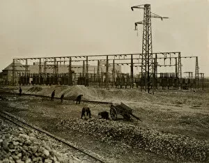 Pylon Gallery: Laying Railway Track 30S