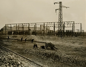 Pylon Gallery: Laying Railway Track 30S