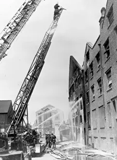 LCC-LFB in action at warehouse blaze