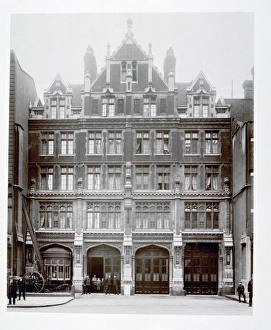 Images Dated 1st November 2011: LCC-LFB Bishopsgate fire station, City of London