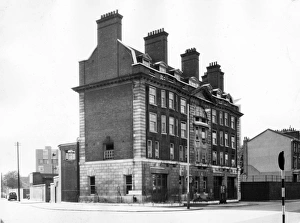 Images Dated 31st May 1960: LCC-LFB Brixton fire station, London SW8