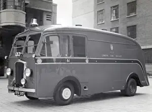 LCC-LFB canteen van at Lambeth LFB HQ