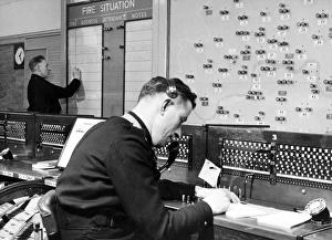 Images Dated 14th October 2011: LCC-LFB Control Room at Lambeth HQ SE1