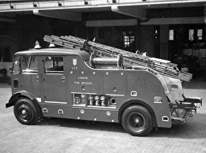 Images Dated 31st May 1977: LCC-LFB A diesel AEC-Merryweather Dennis pump