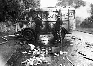 Kingston Prints: LCC-LFB fire in commercial van, Putney SW15